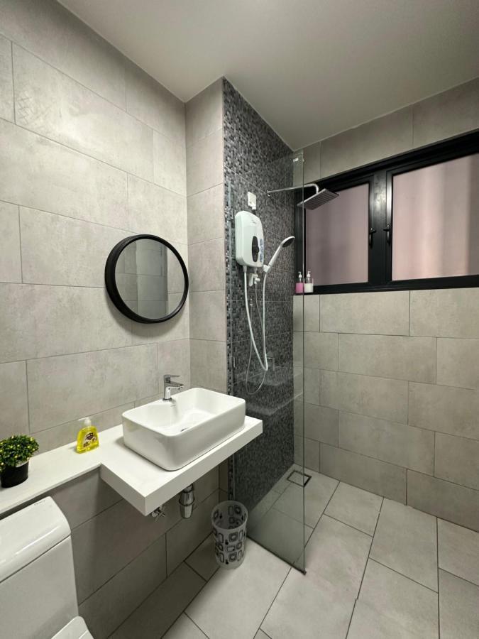 Sea View The Shore Luxury Newly Renovated Homestay Kota Kinabalu Eksteriør billede